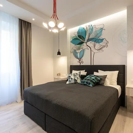 Sweet Dreams-old Town Split