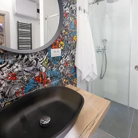 Sweet Dreams-old Town